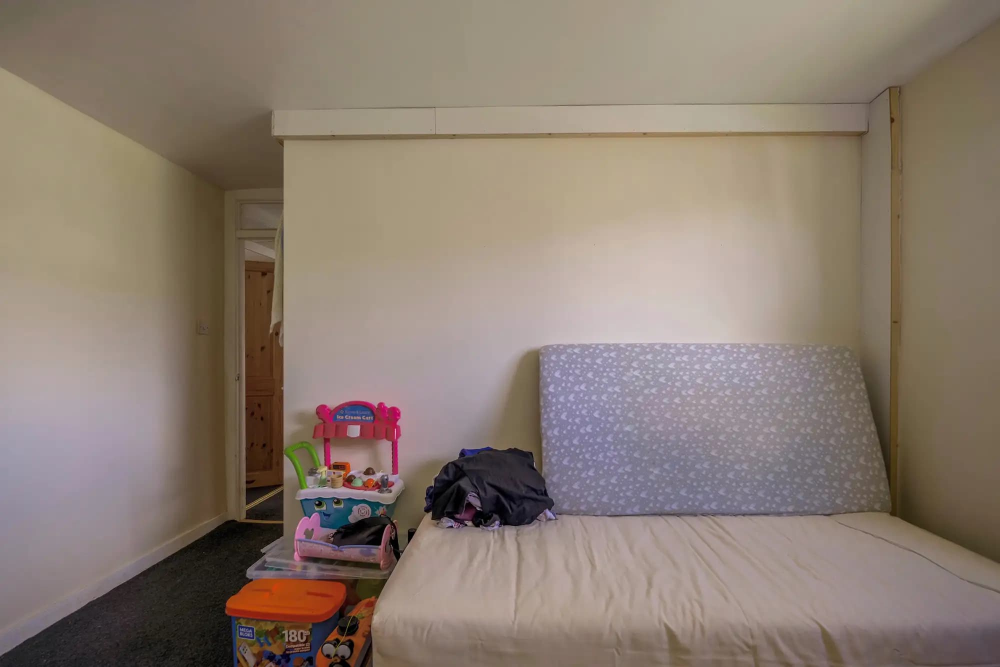 property photo 16 of 26