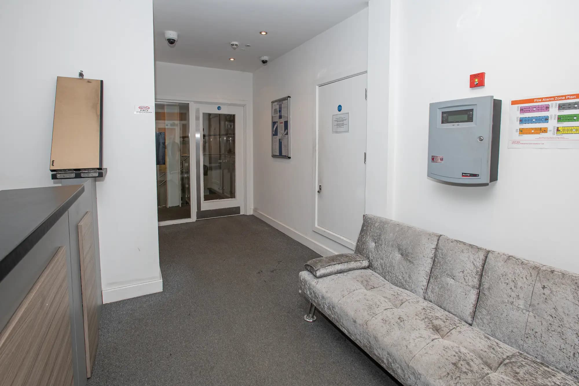 property photo 12 of 15