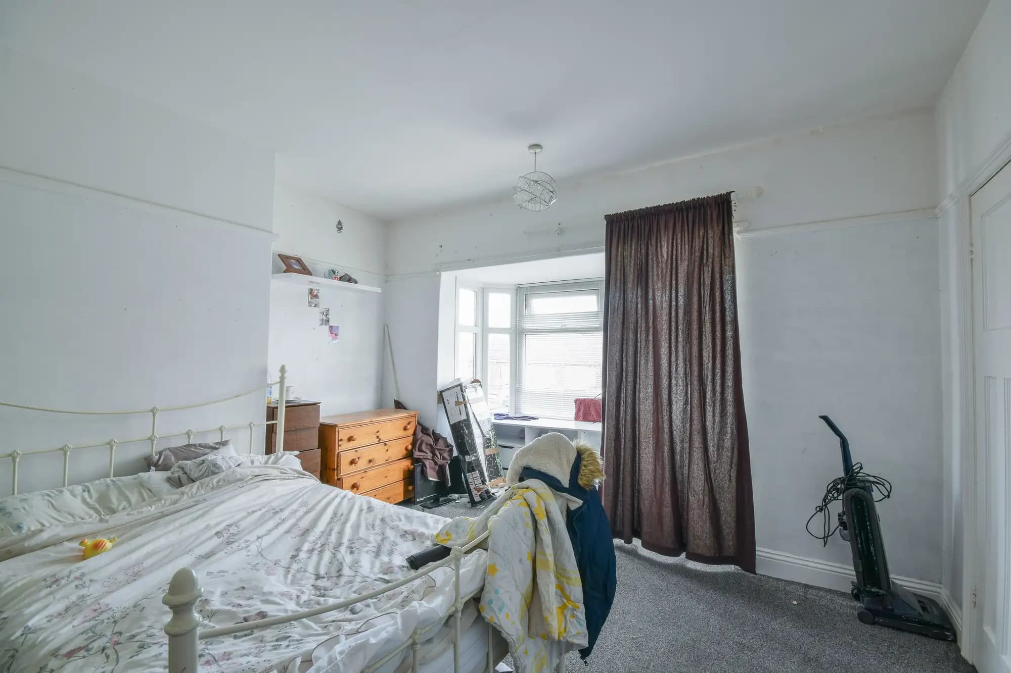 property photo 10 of 18