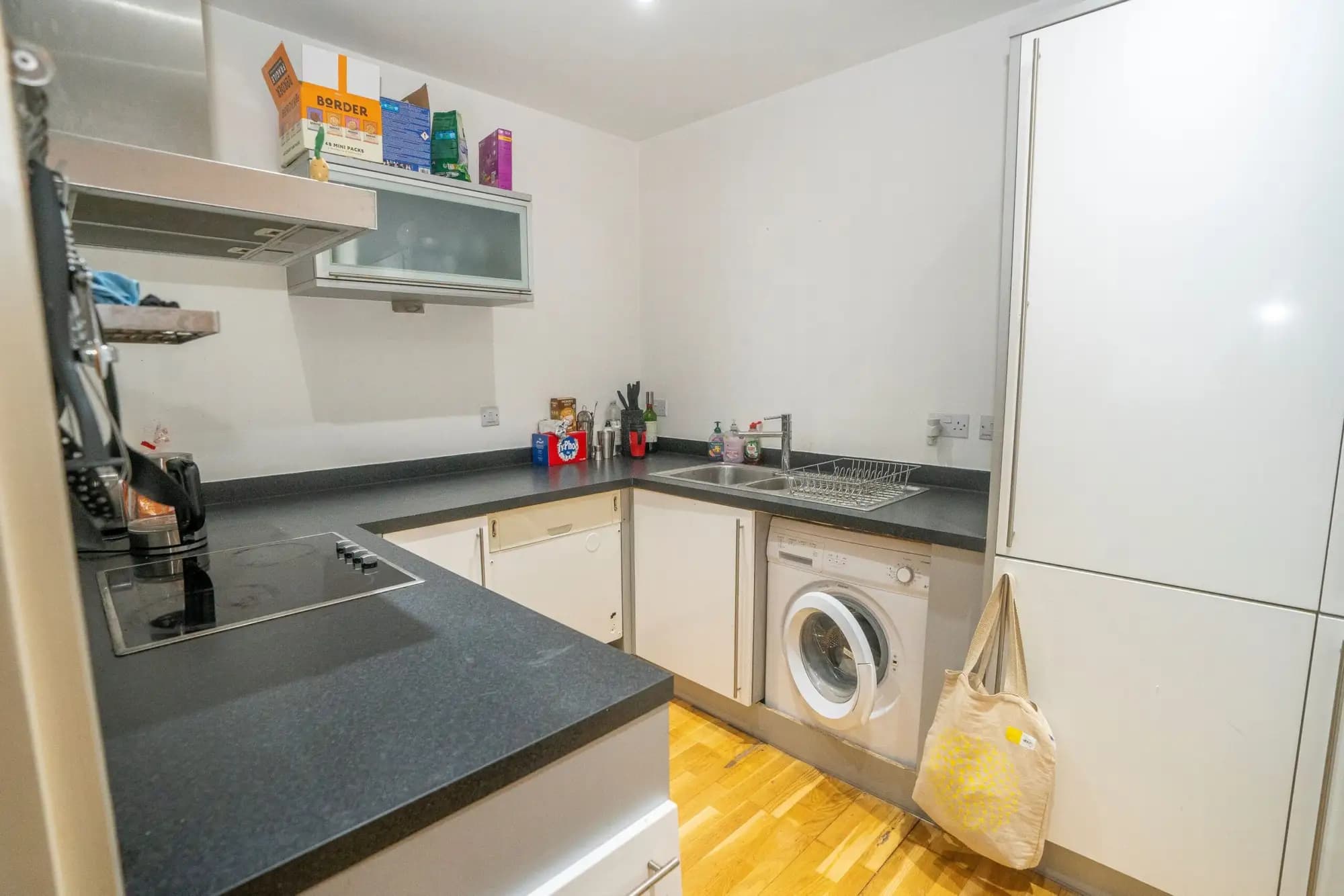 property photo 6 of 14