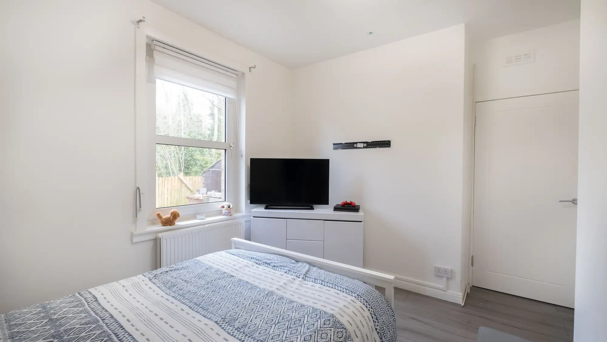 property photo 14 of 25