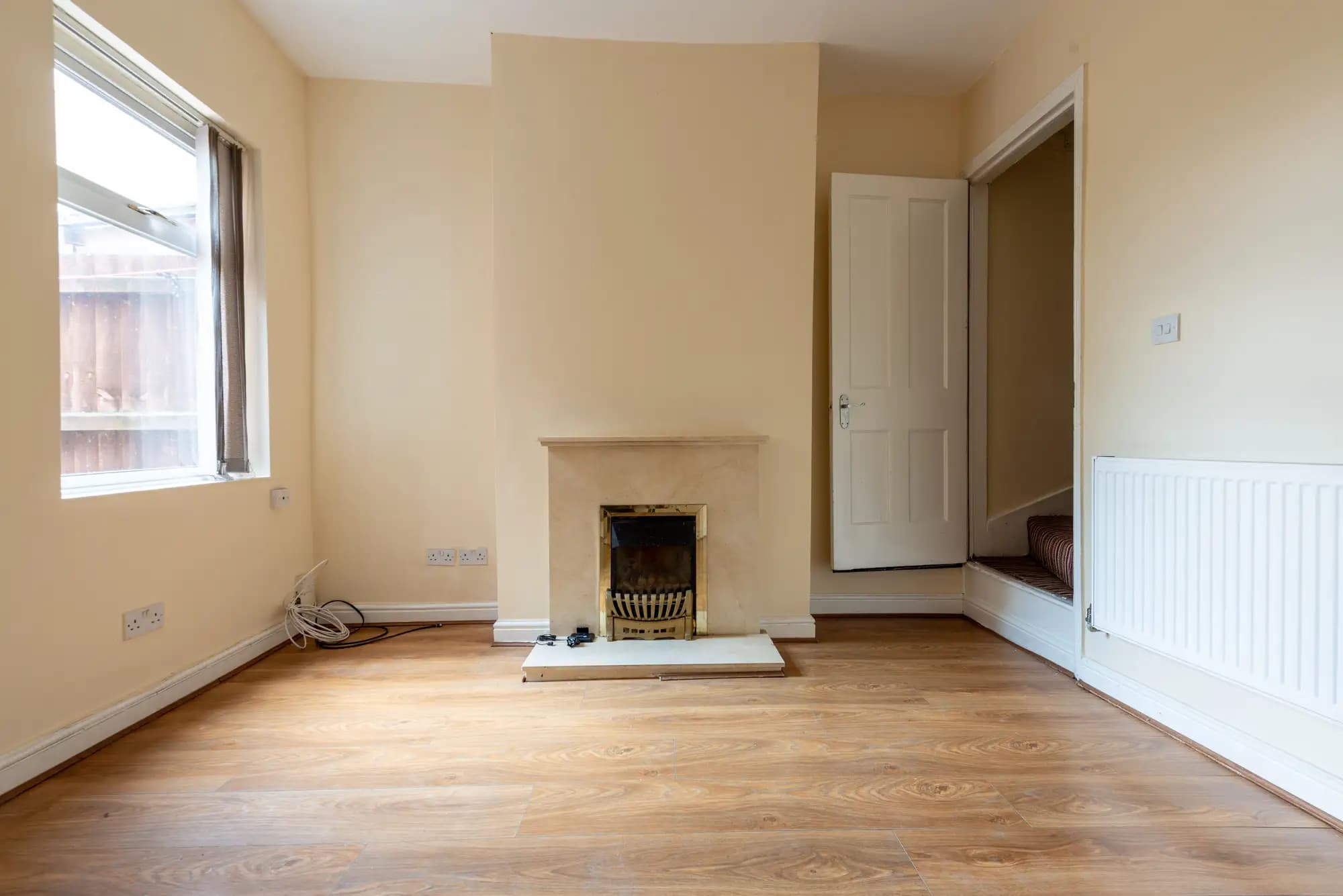 property photo 8 of 44