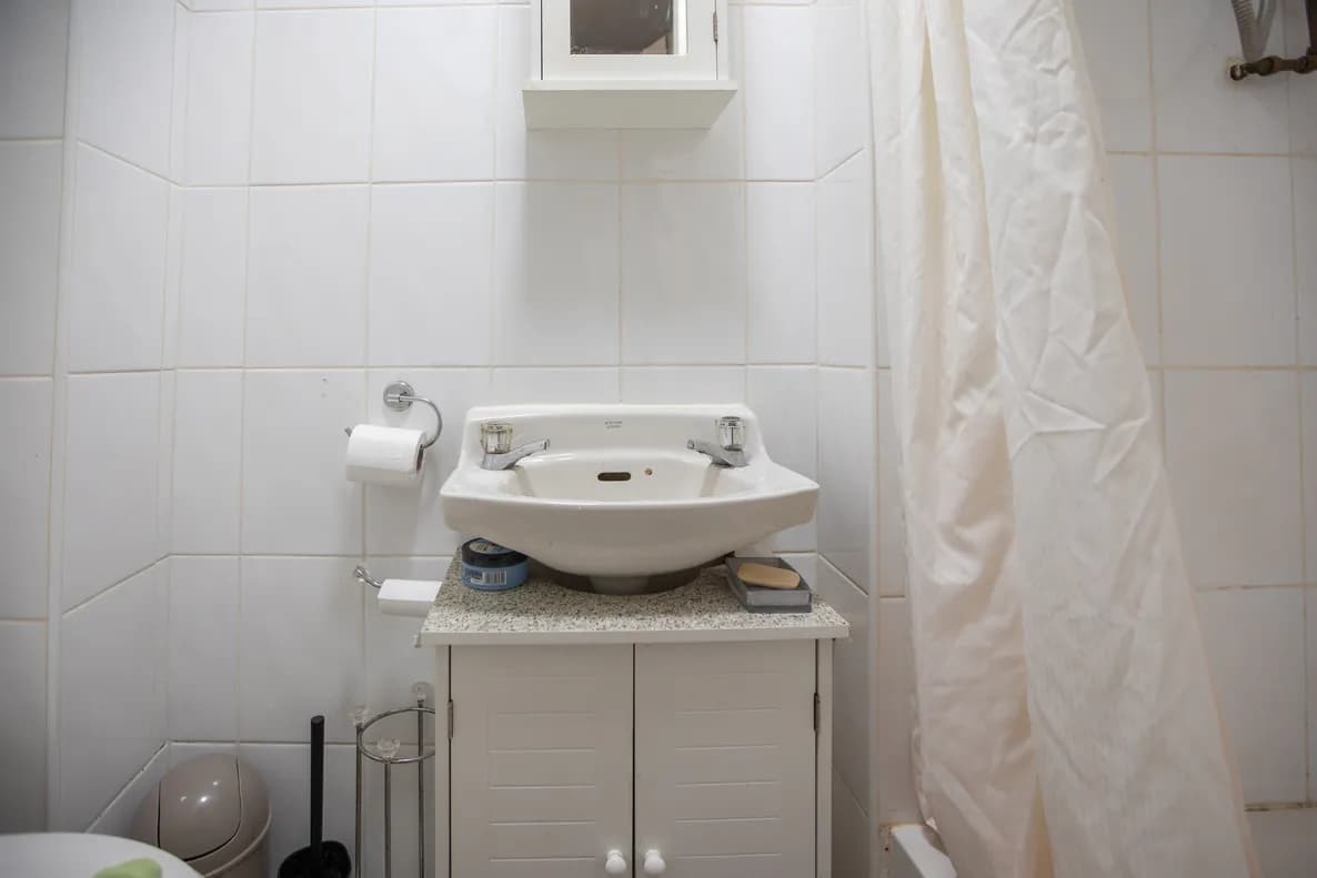 property photo 10 of 15