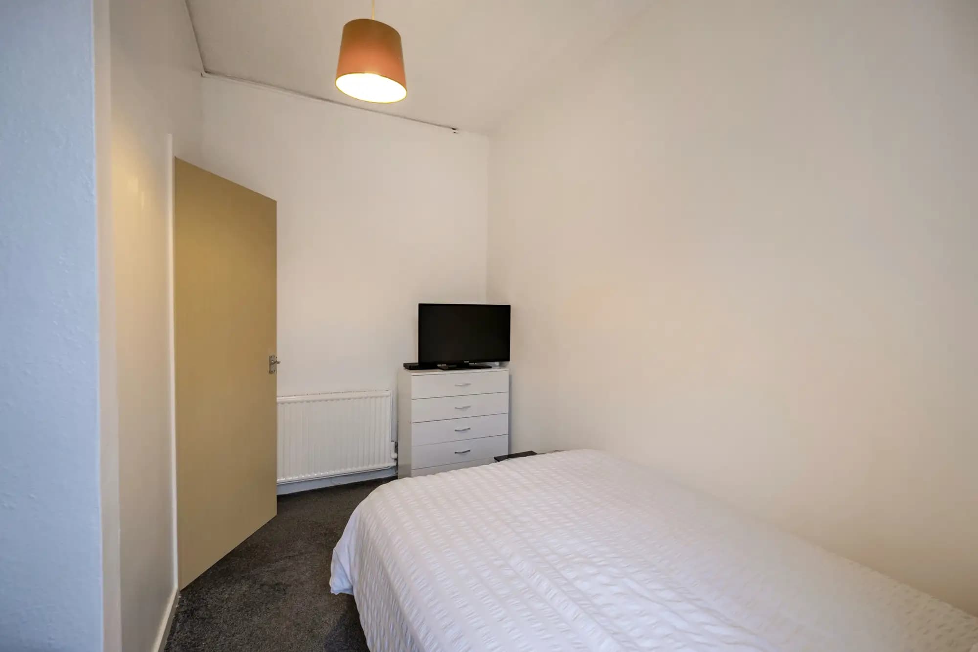 property photo 21 of 33