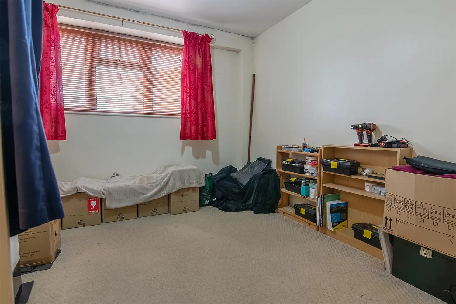 property photo 21 of 34