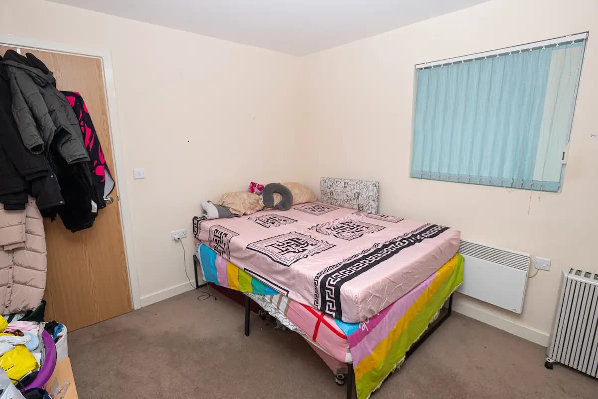property photo 10 of 23