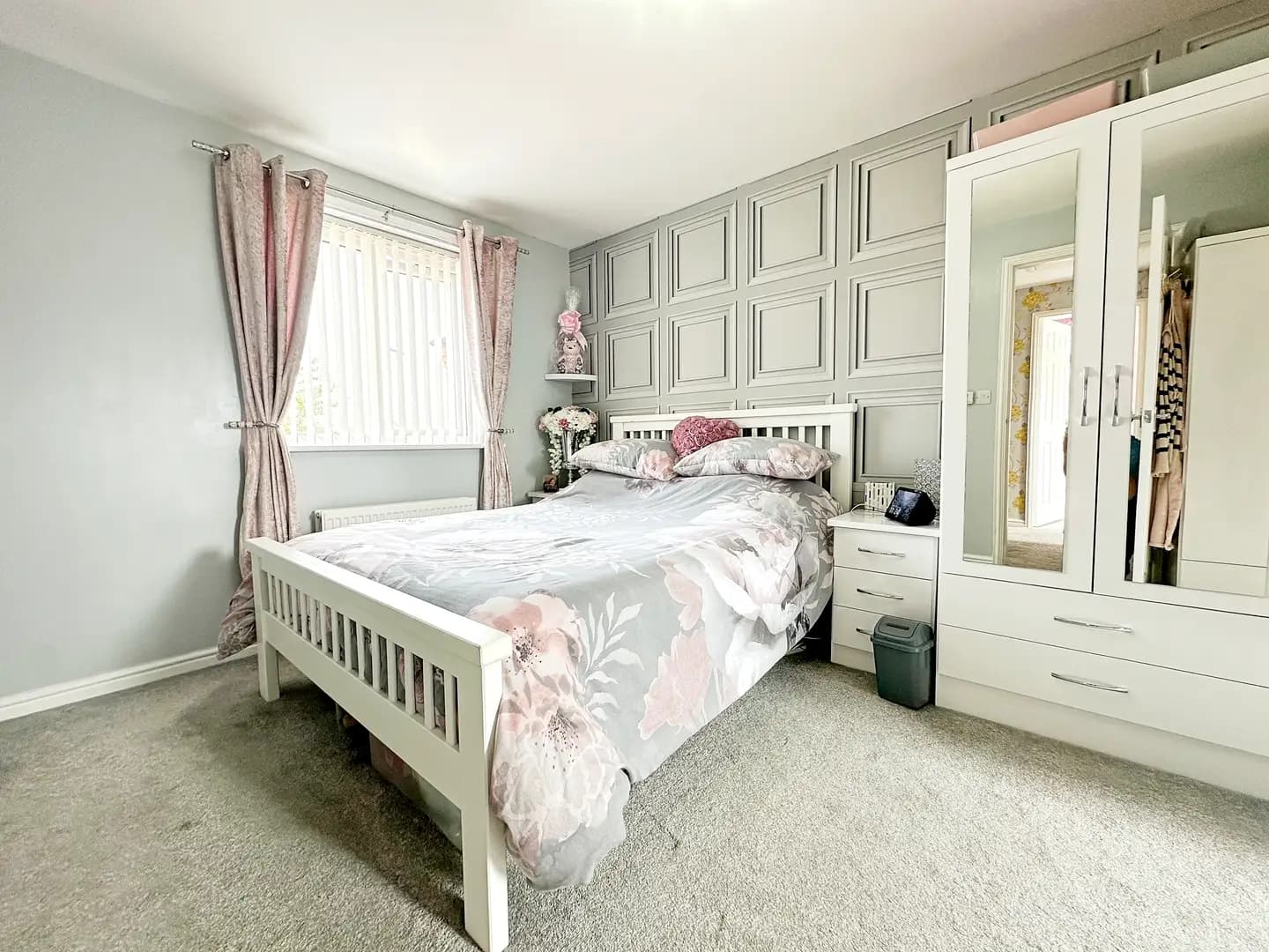 property photo 11 of 25