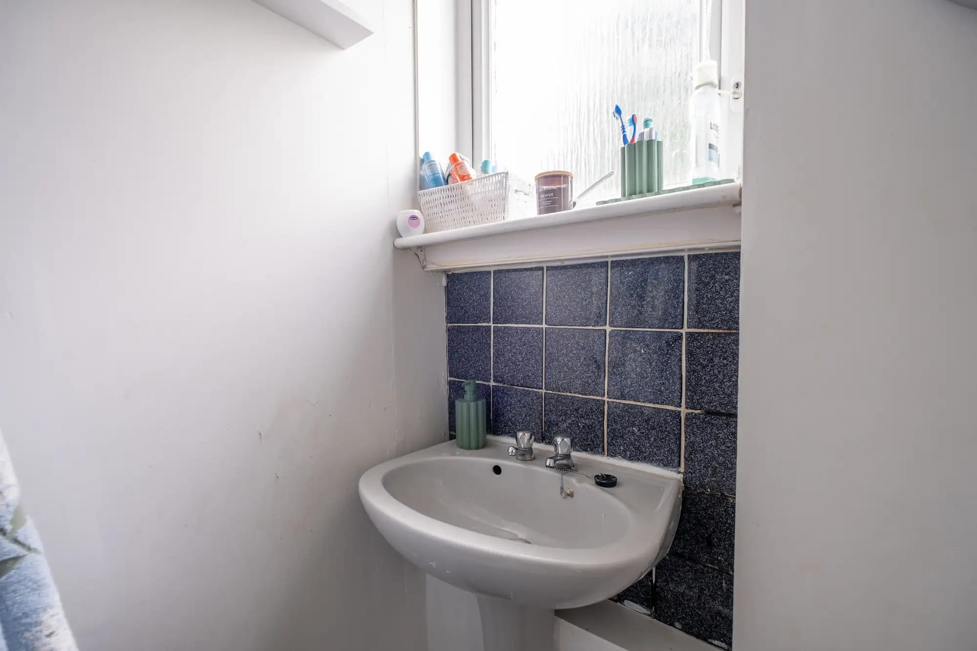 property photo 9 of 18