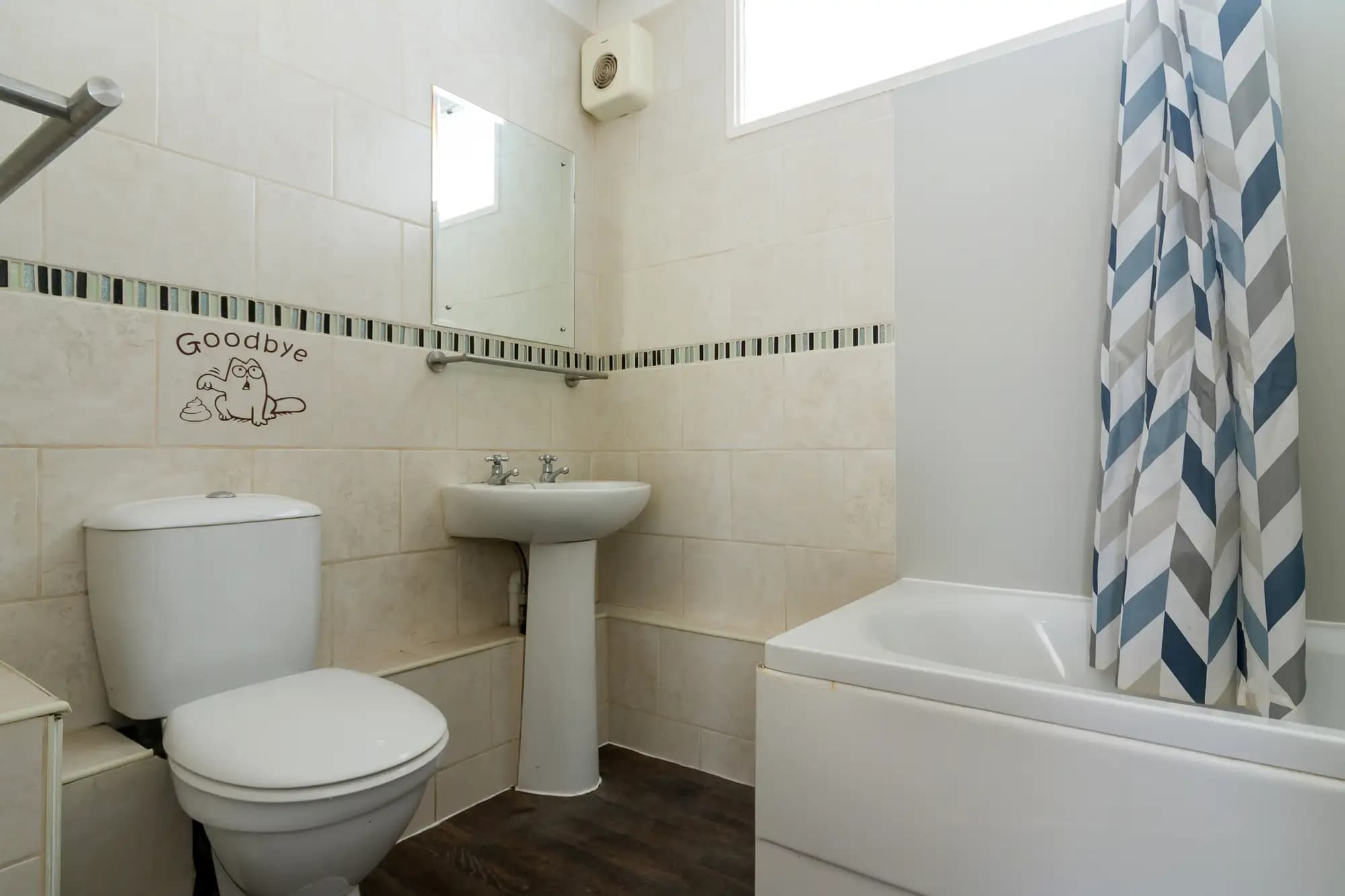 property photo 13 of 37