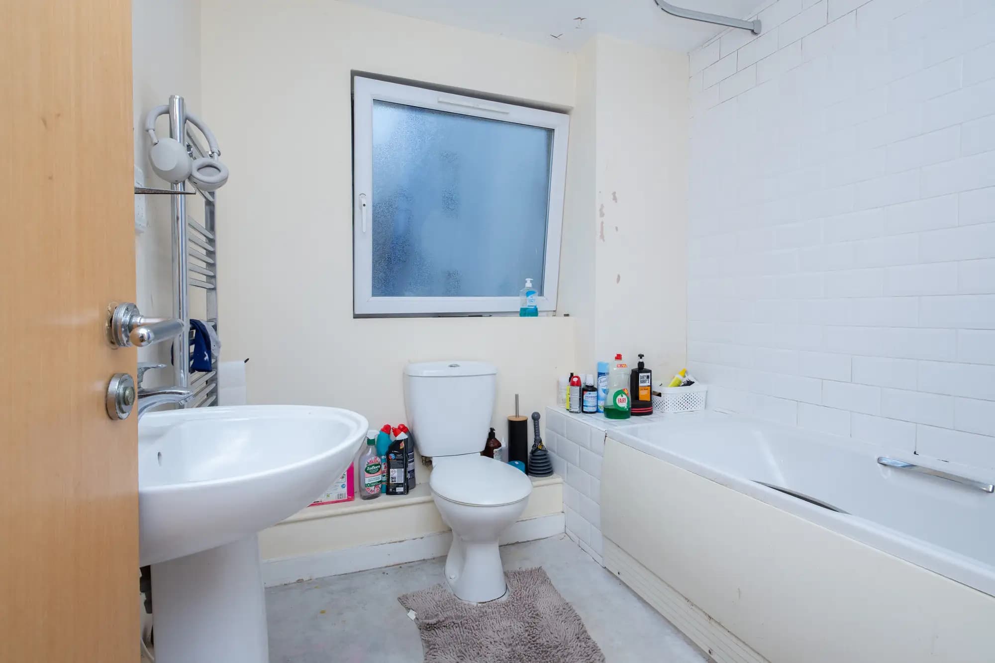 property photo 11 of 26