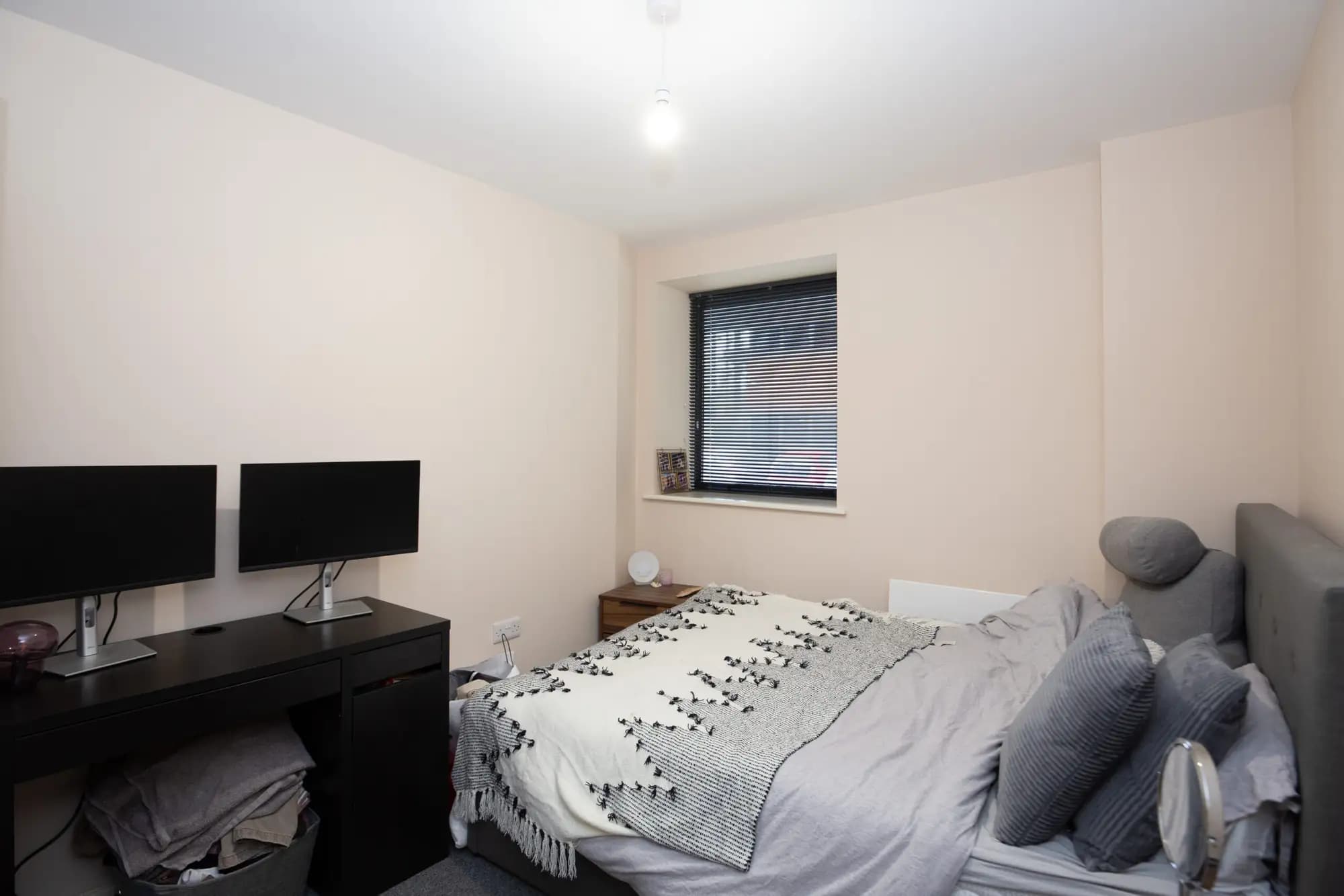 property photo 18 of 24