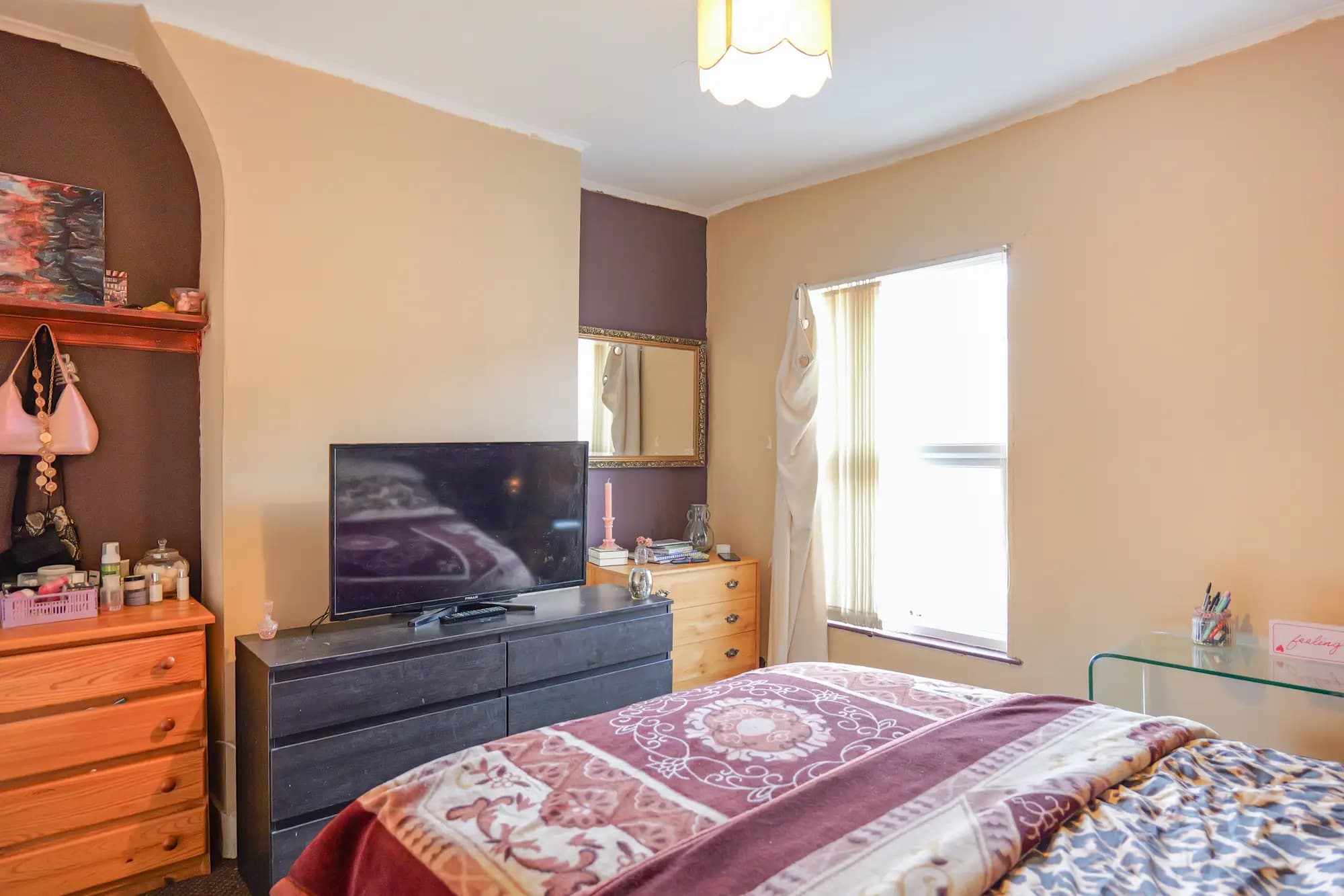 property photo 9 of 21