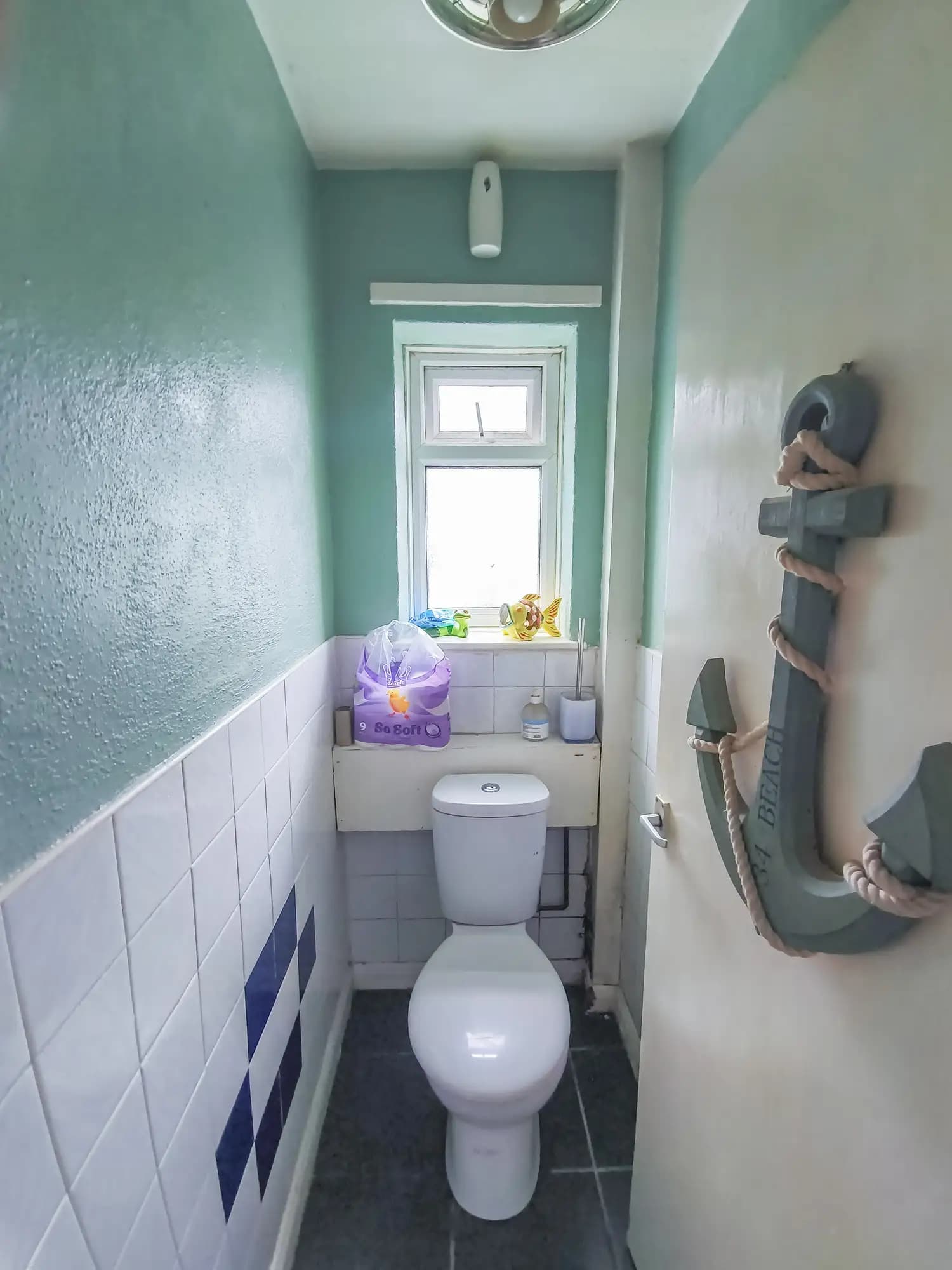 property photo 8 of 18