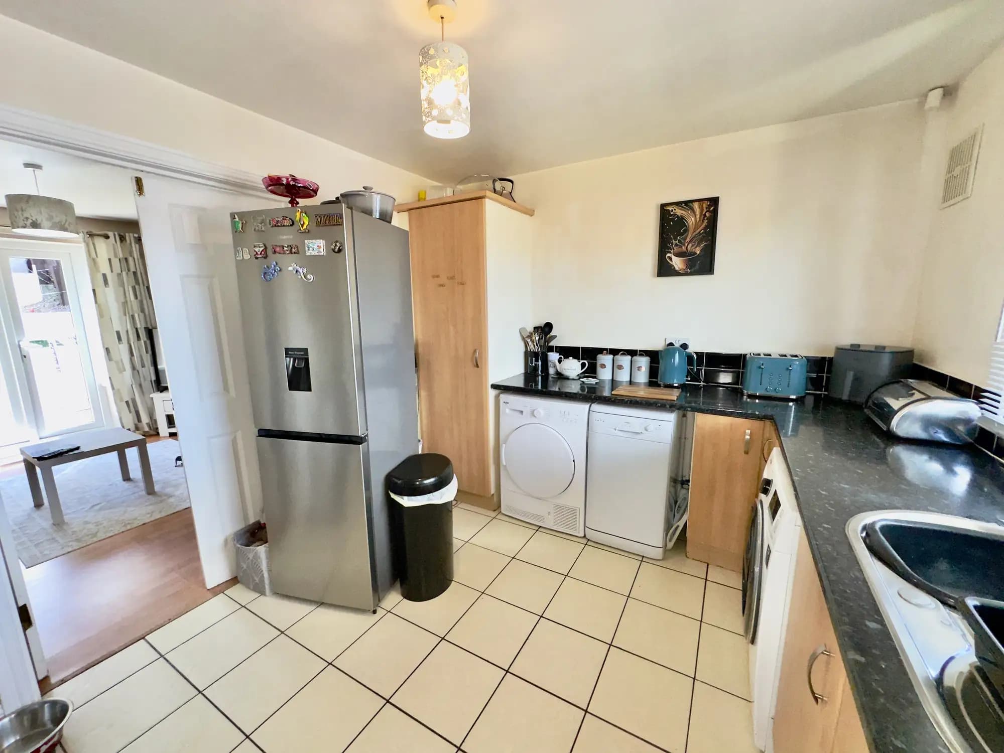 property photo 6 of 17