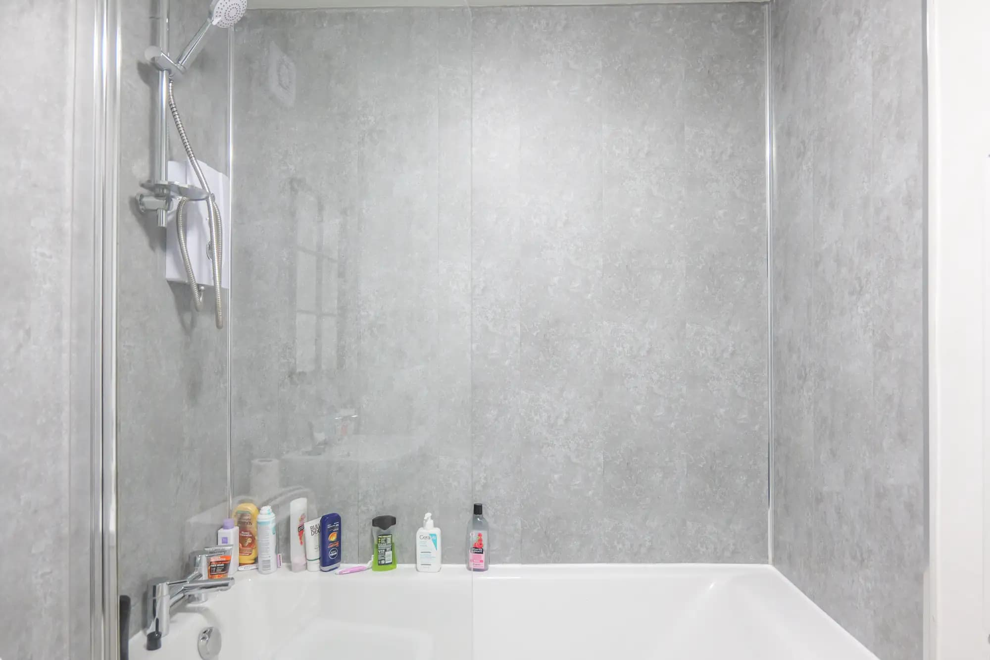 property photo 8 of 29