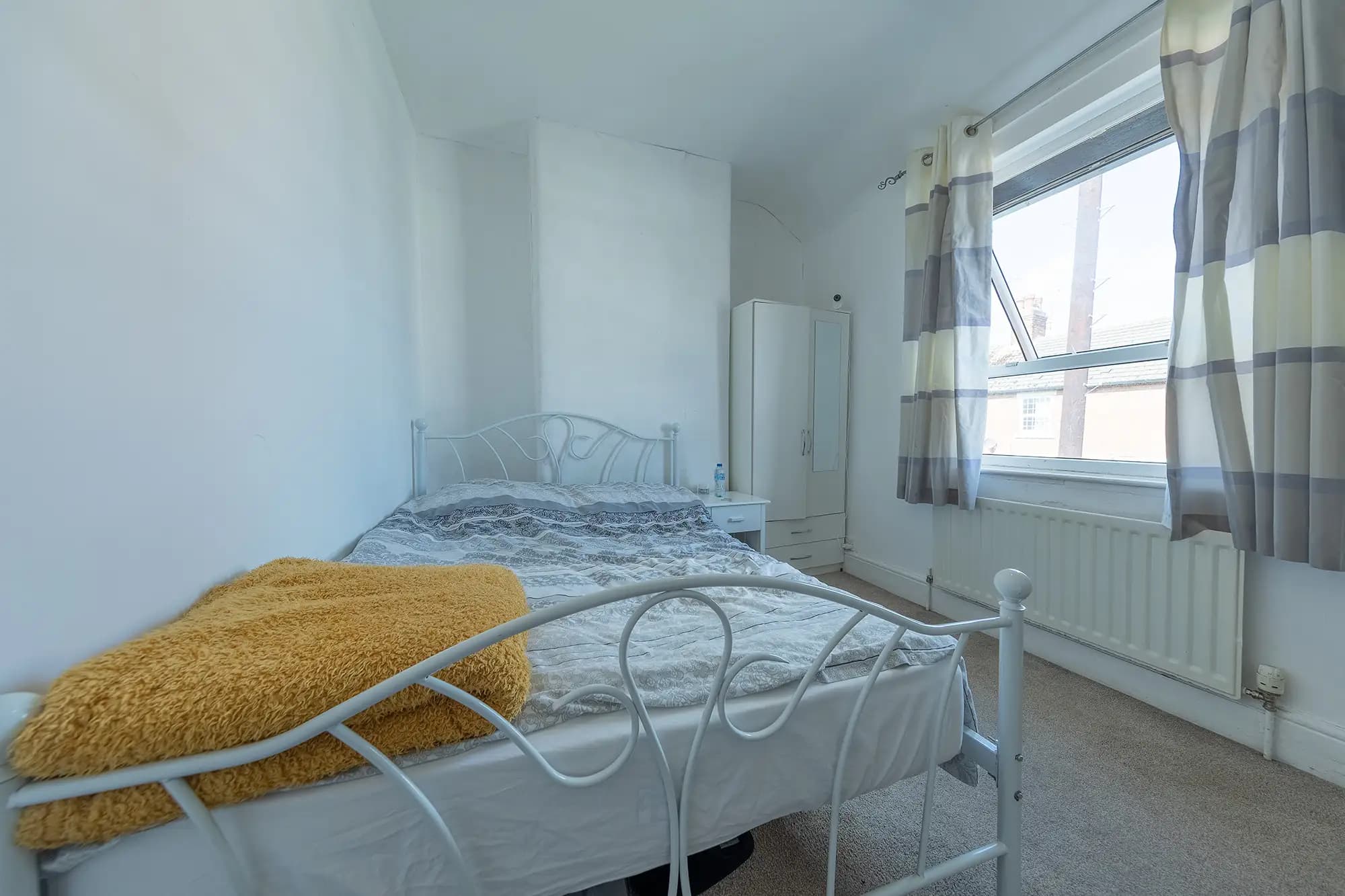property photo 13 of 22