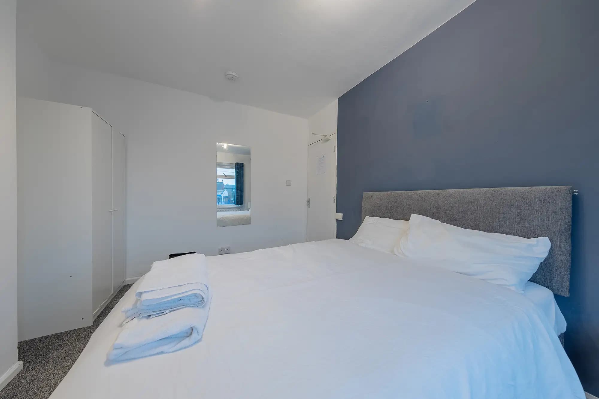 property photo 18 of 31