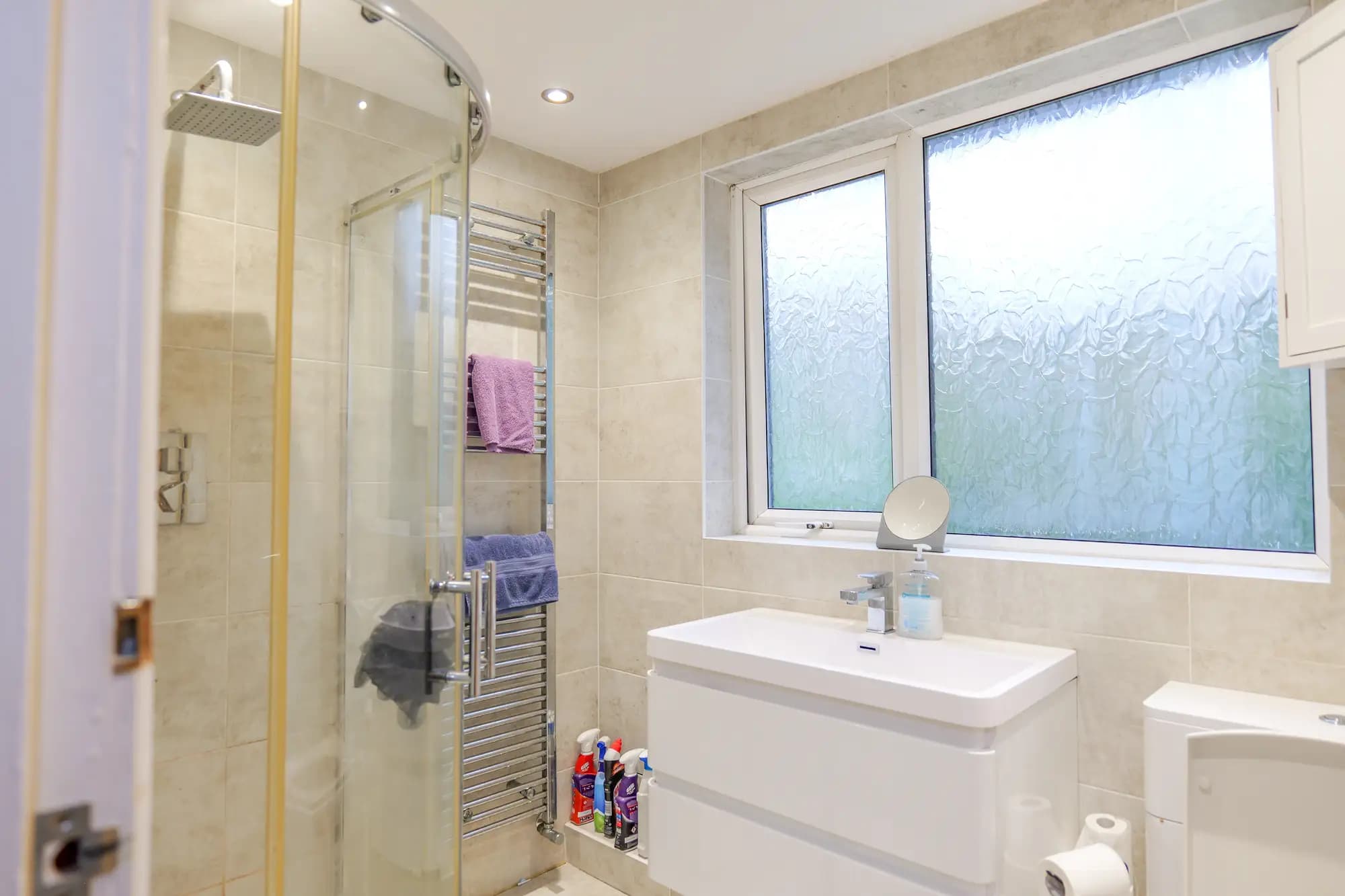 property photo 8 of 25