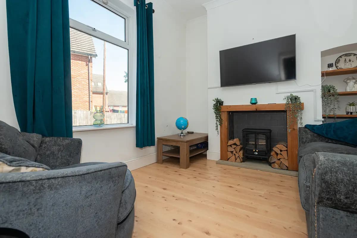 property photo 9 of 55