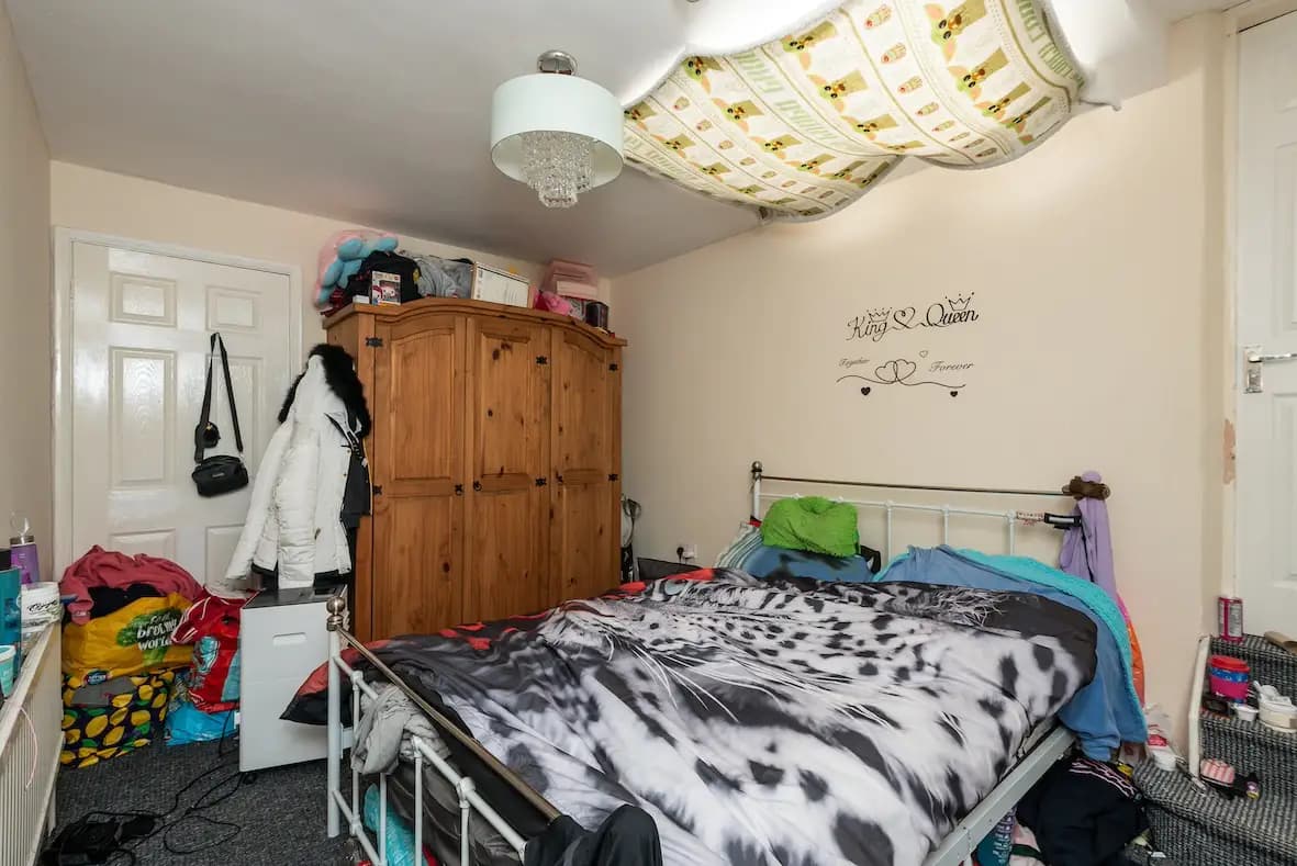 property photo 29 of 34