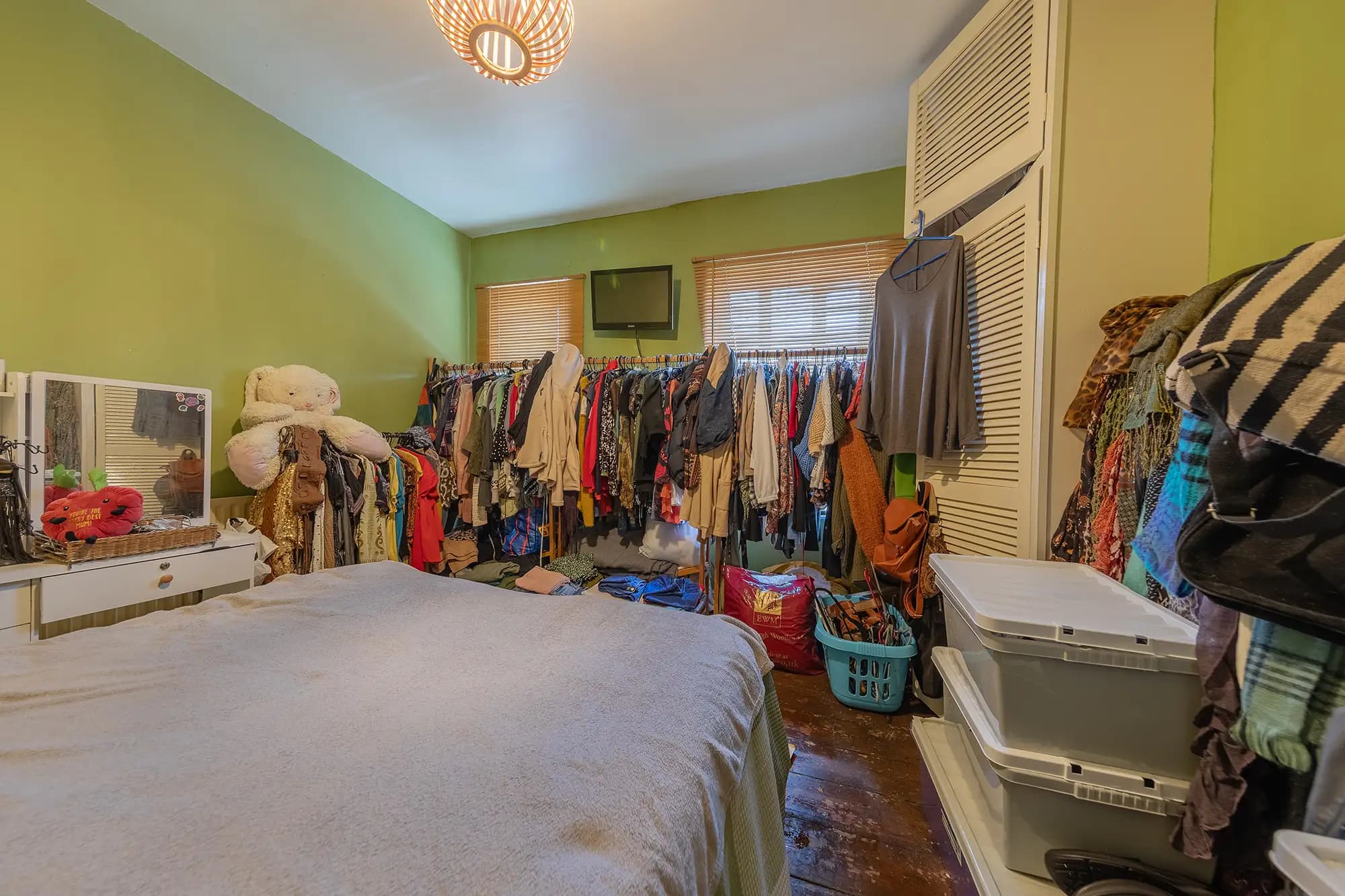 property photo 14 of 27