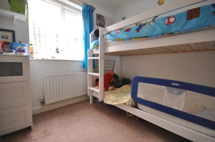 property photo 5 of 8