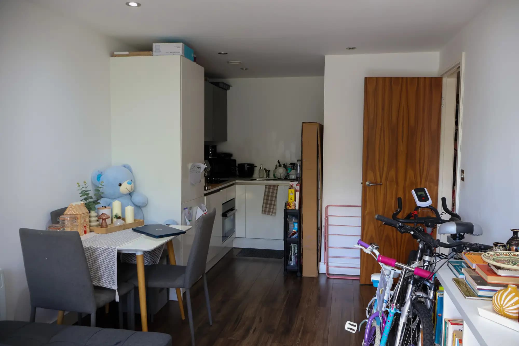 property photo 5 of 13