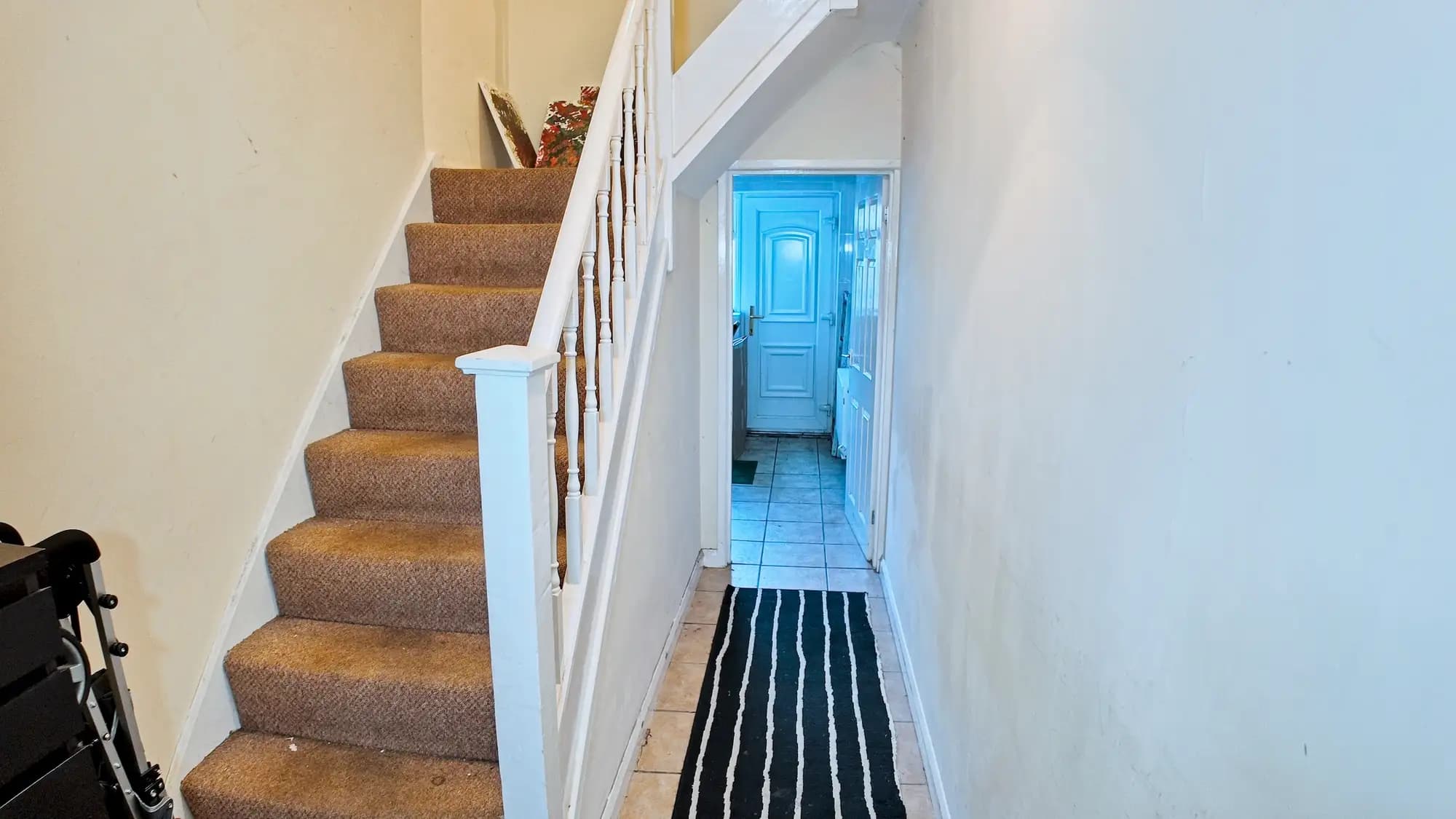 property photo 6 of 20