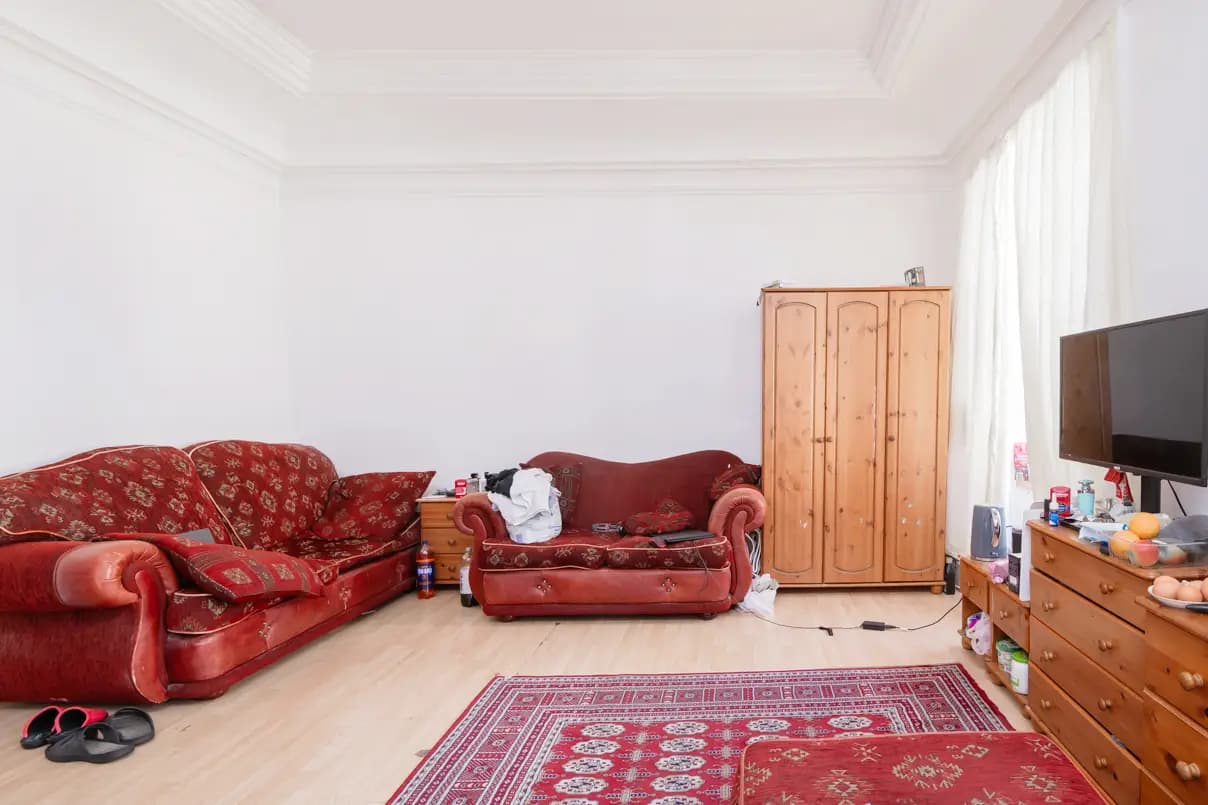 property photo 3 of 39