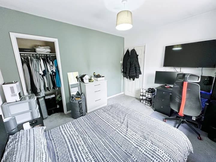 property photo 14 of 25