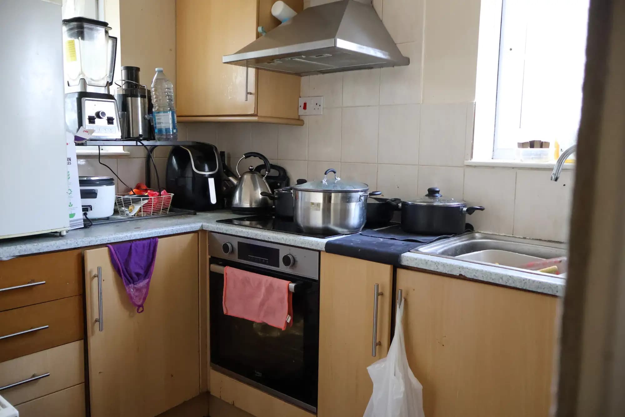 property photo 5 of 16