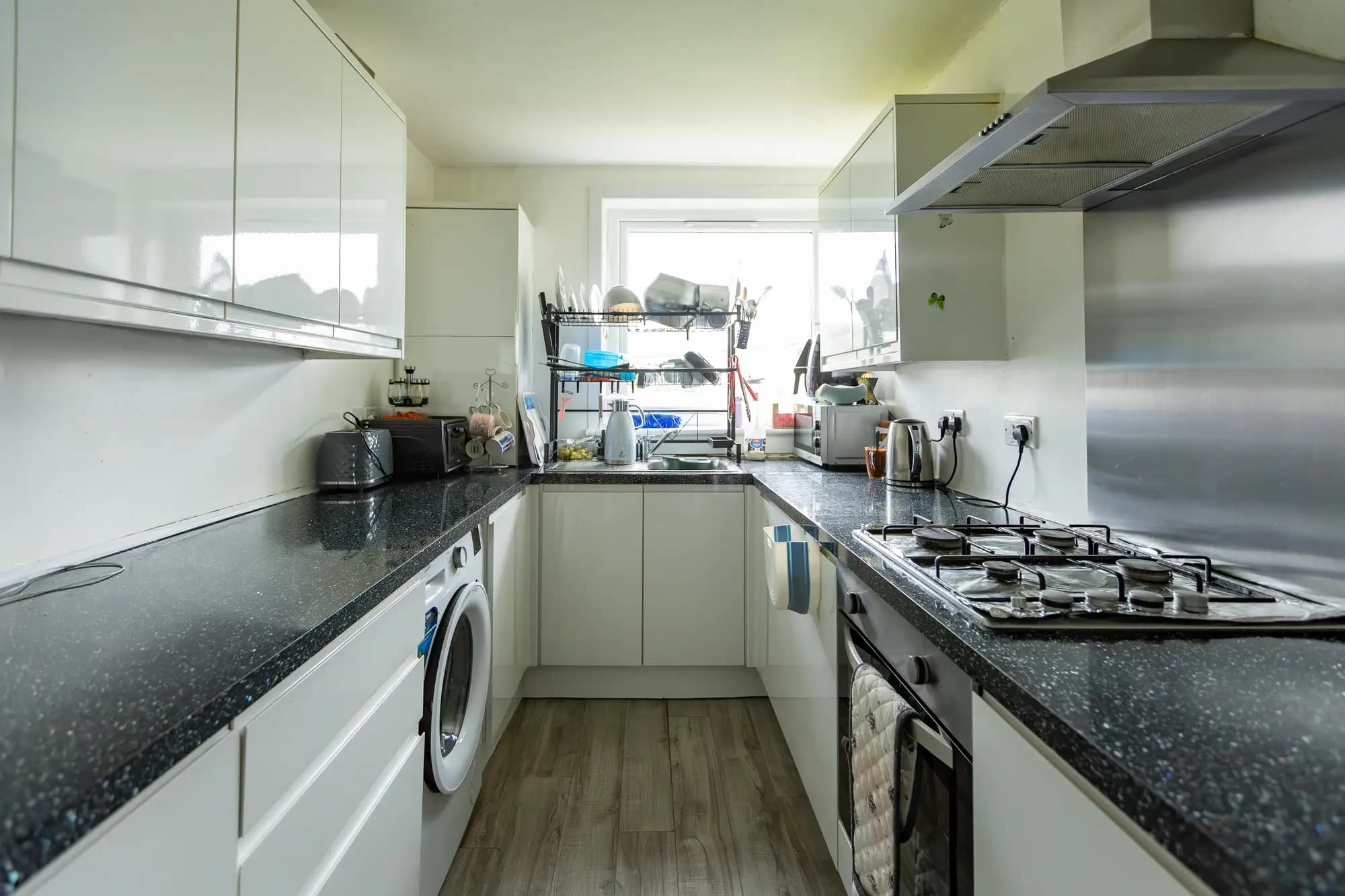 property photo 5 of 17