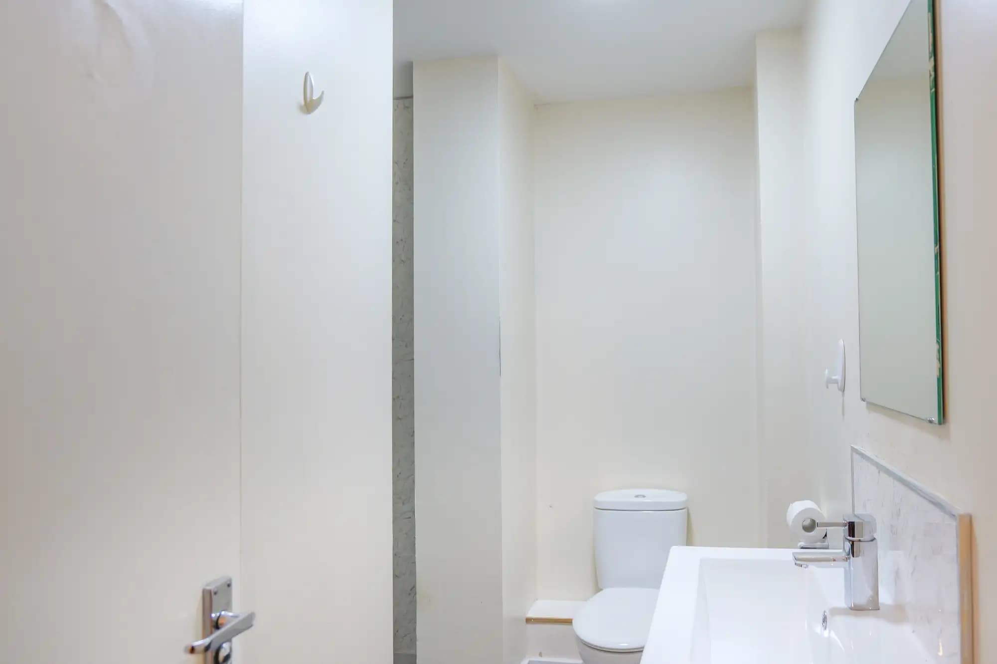 property photo 14 of 40