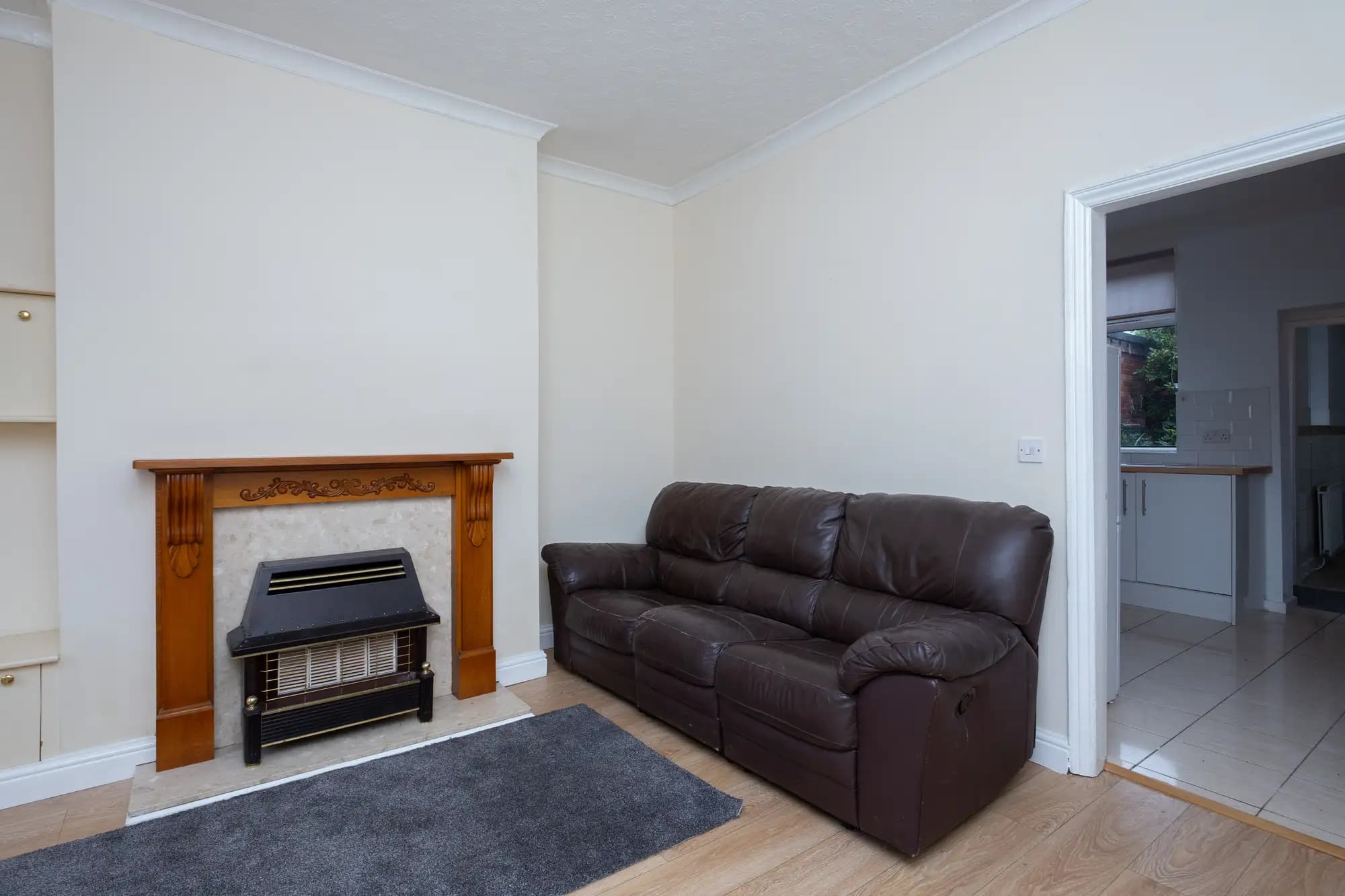 property photo 5 of 34
