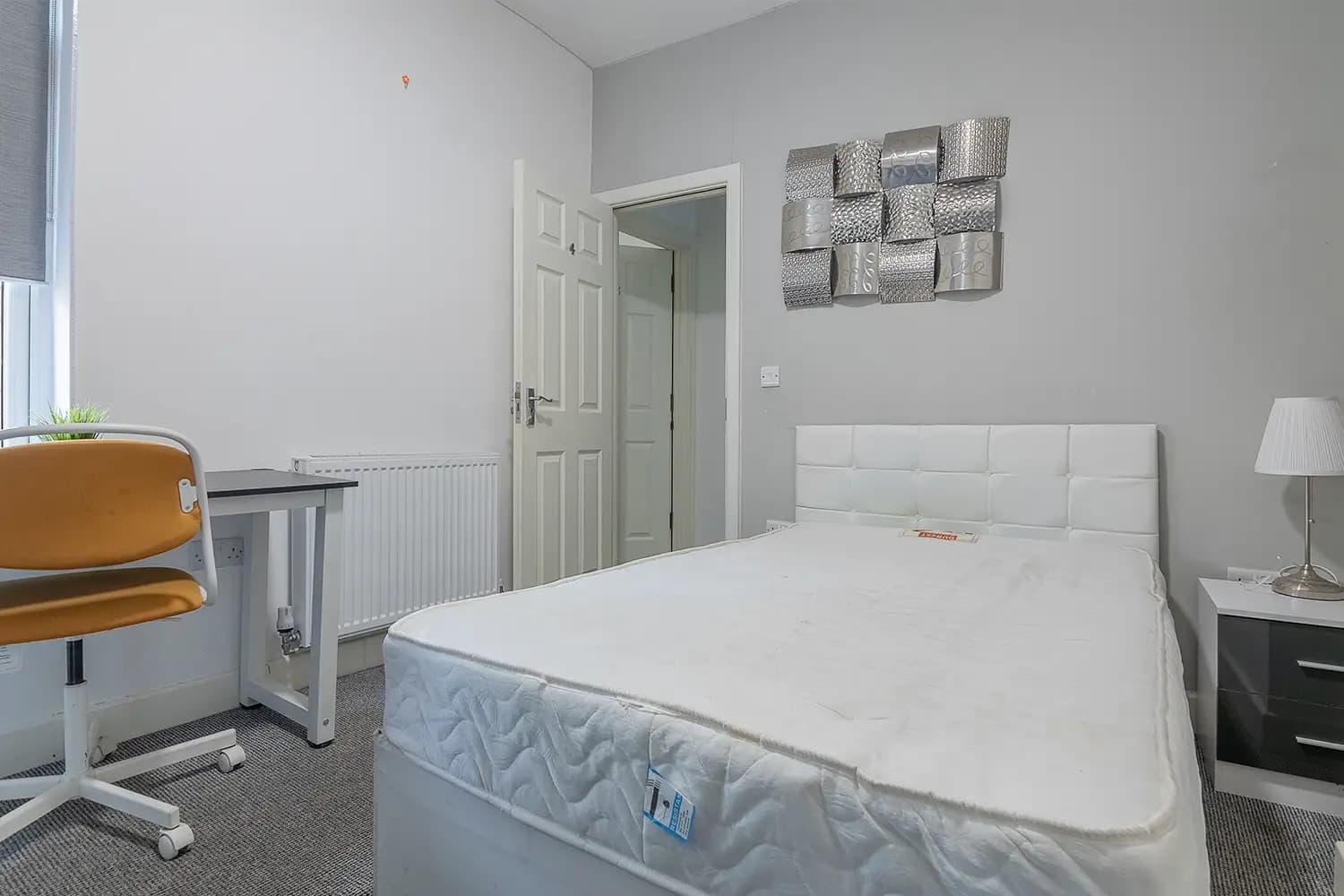 property photo 14 of 35