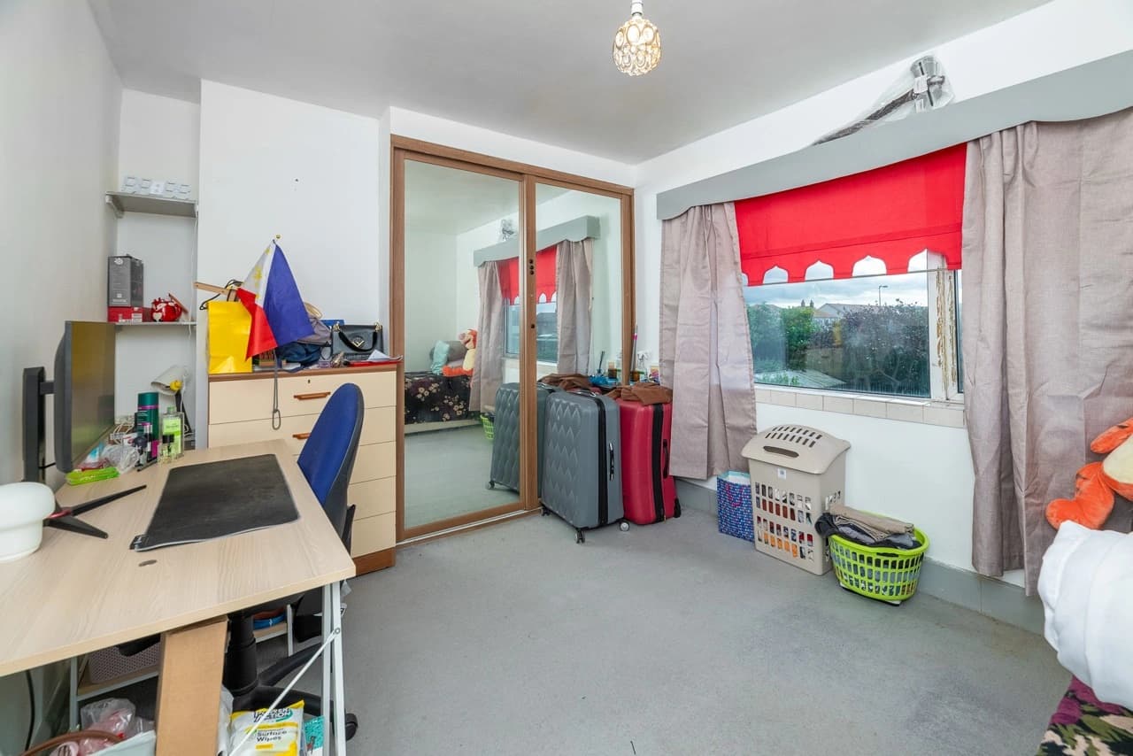 property photo 14 of 22