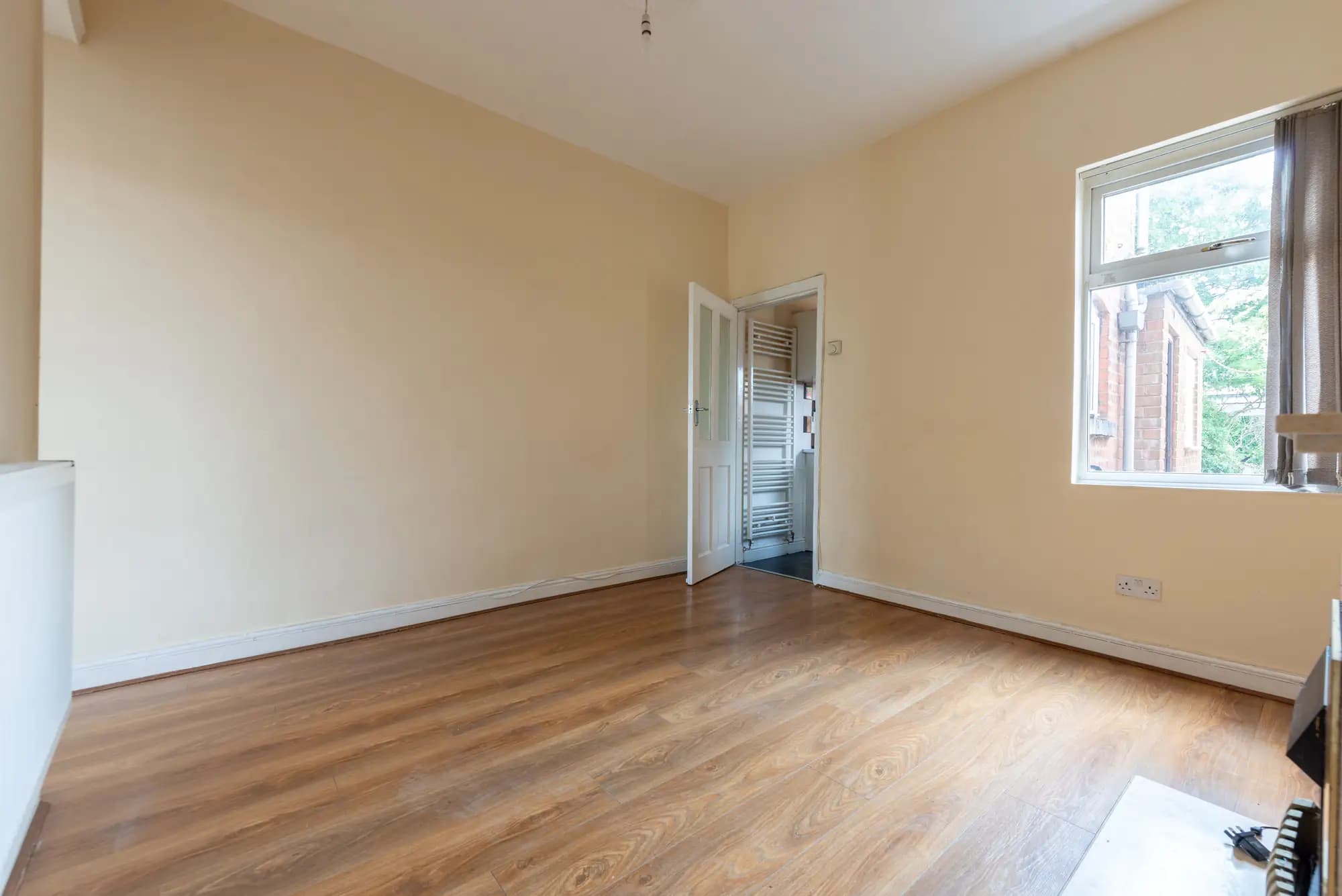 property photo 11 of 44