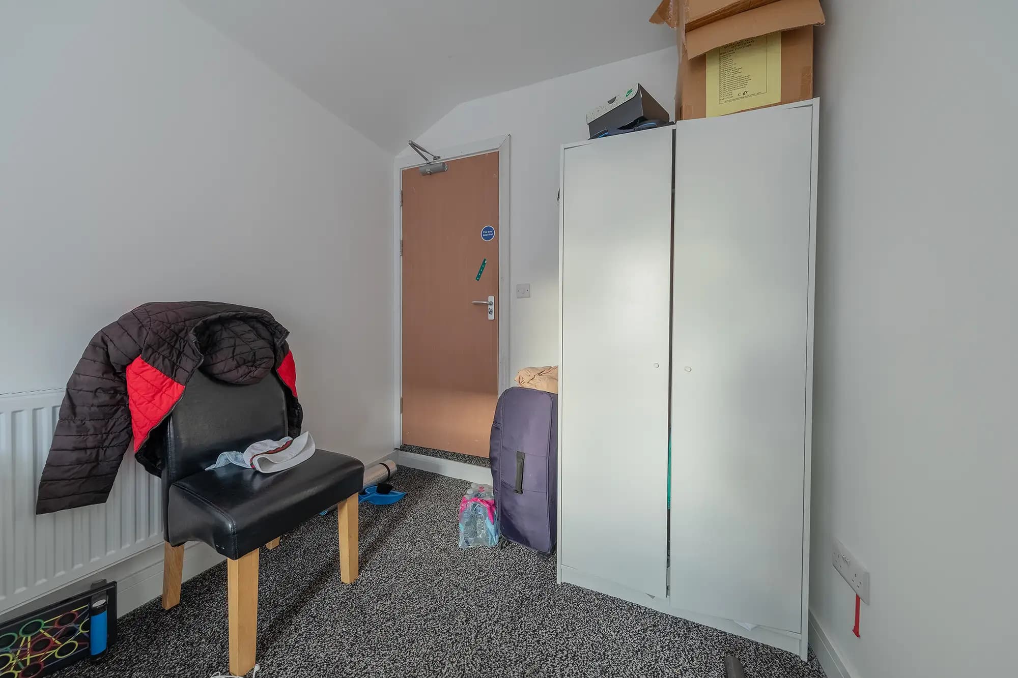 property photo 19 of 27