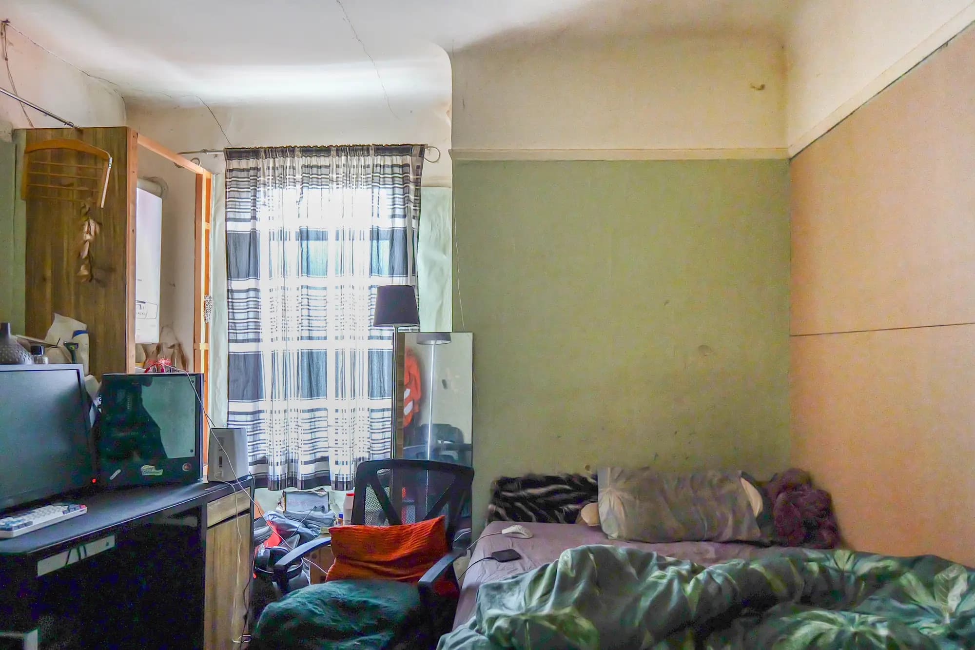 property photo 10 of 25