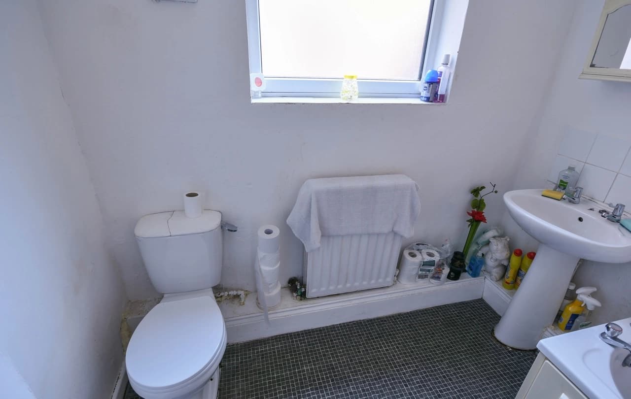 property photo 16 of 30