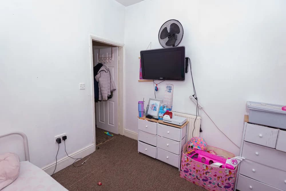 property photo 10 of 23