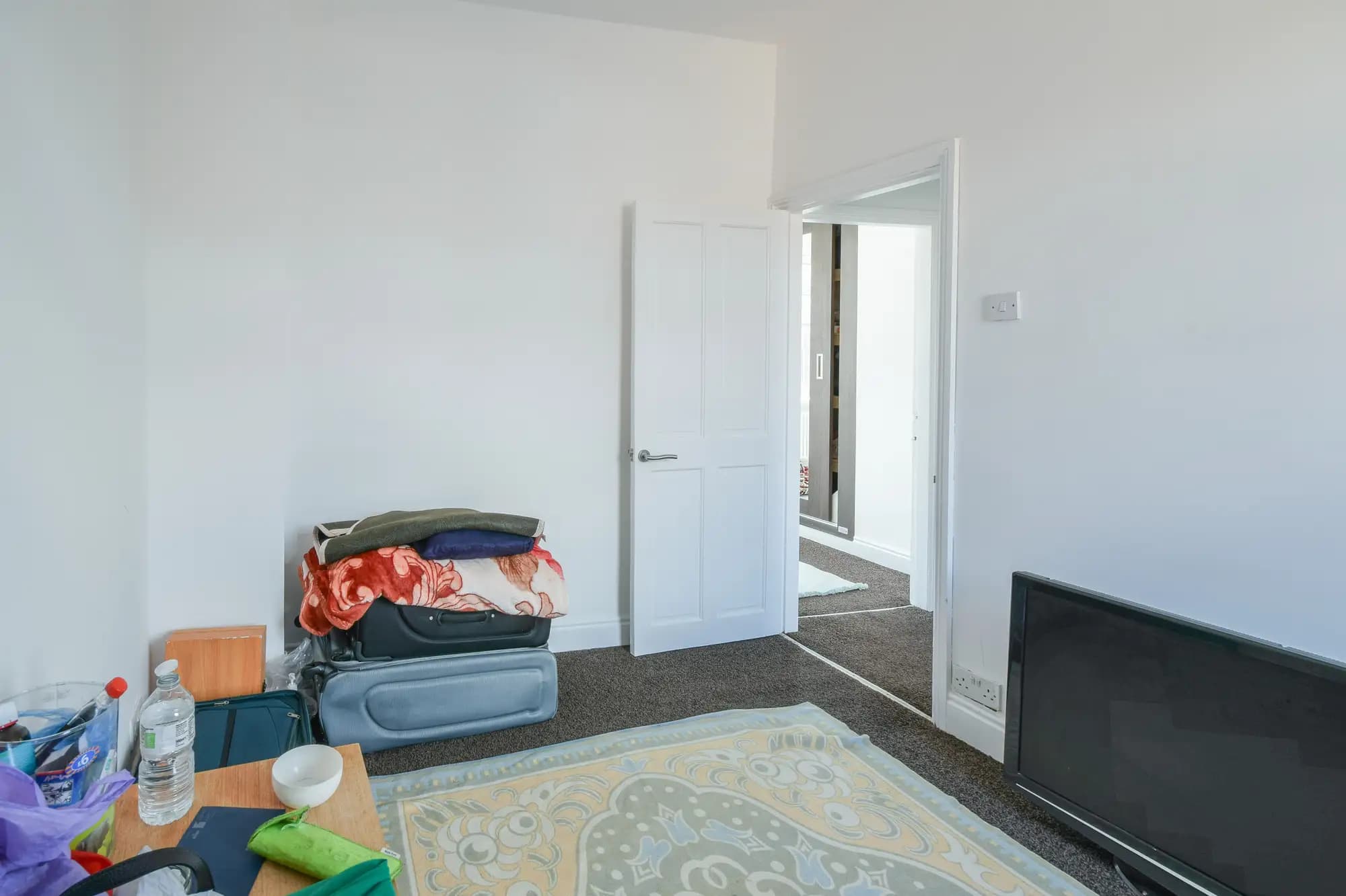 property photo 10 of 19