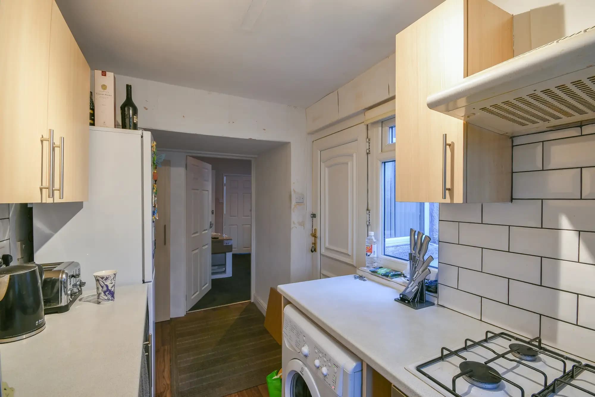 property photo 5 of 16