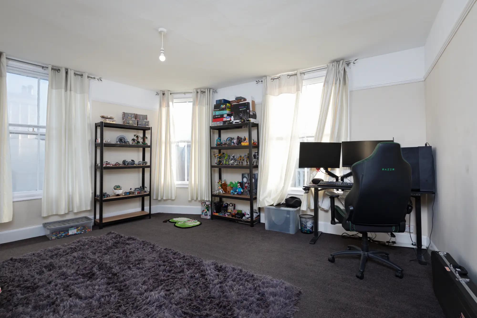 property photo 13 of 23