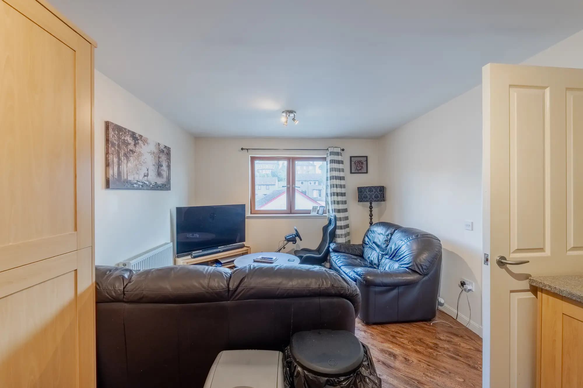 property photo 5 of 22