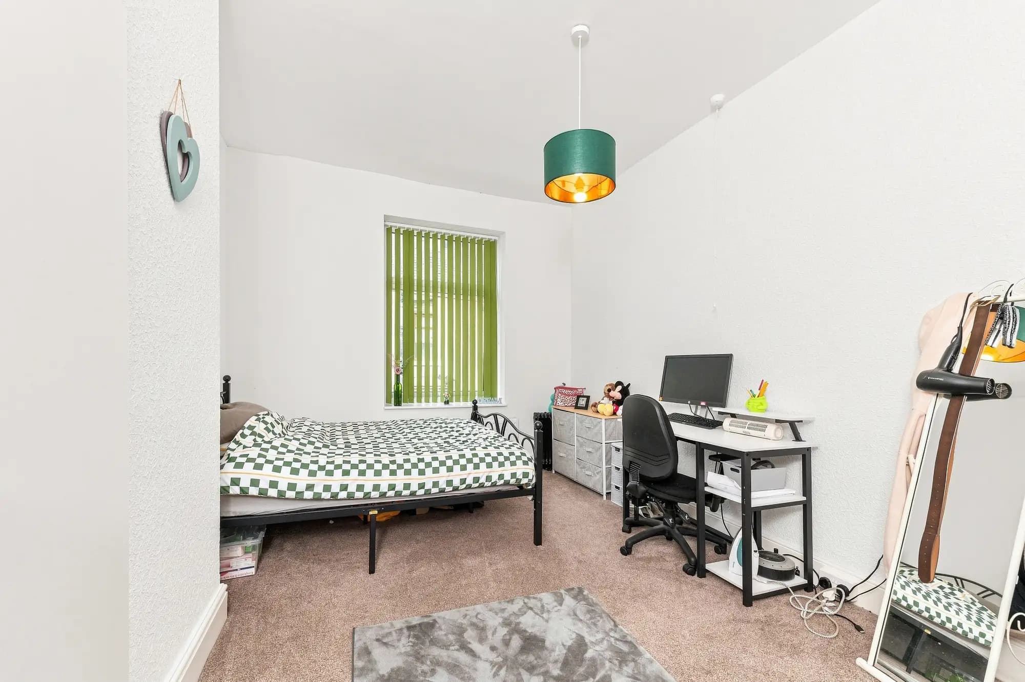 property photo 11 of 14