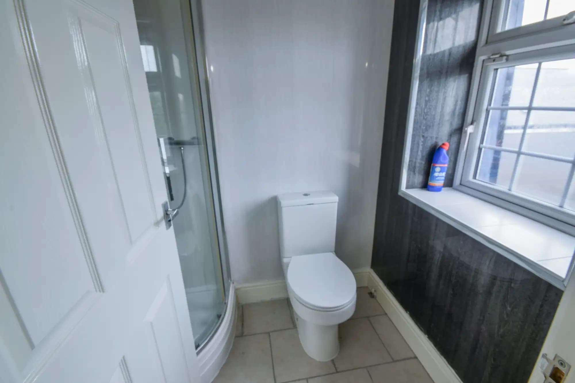 property photo 6 of 21