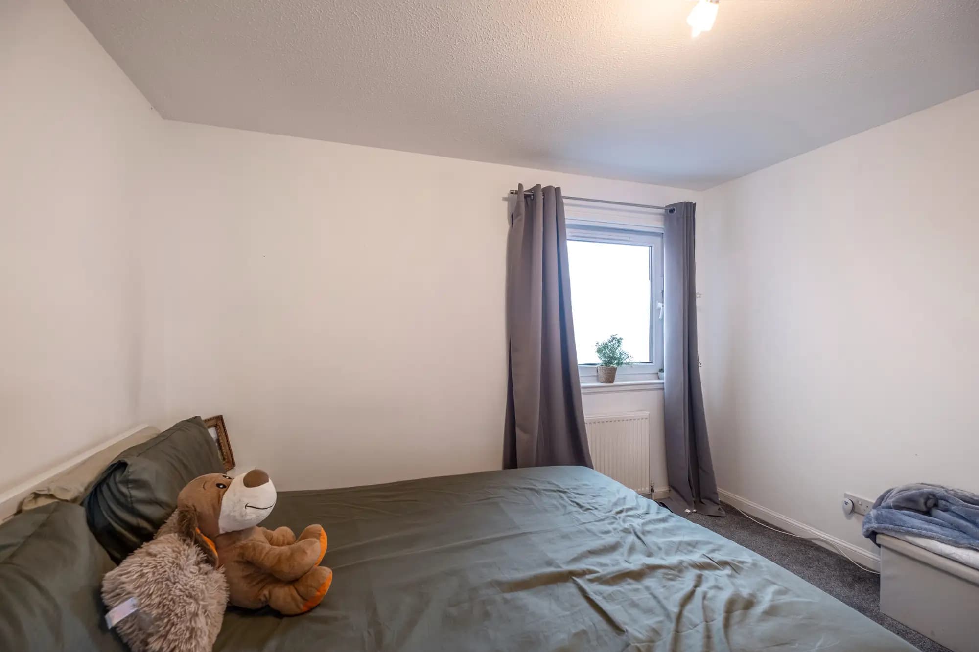 property photo 16 of 27