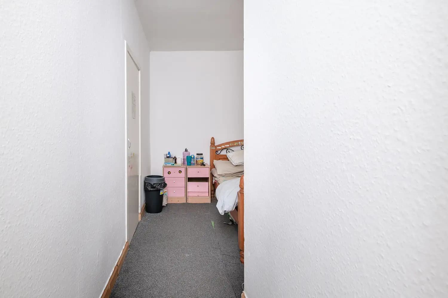 property photo 13 of 32