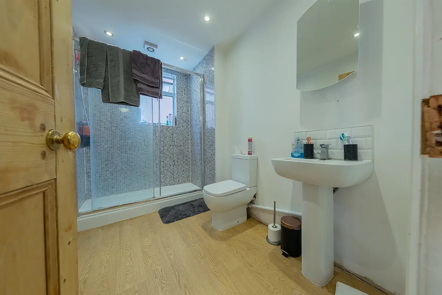 property photo 8 of 23